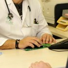 Imagen de archivo de una consulta médica.