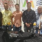 Invitados al Hoy por Hoy Almería emitido ayer en Macael junto al alcalde, Raúl Martínez y al presentador, Guillermo Mirón.