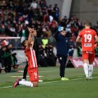 Luis Suárez celebra su gol al Betis en el Estadio de los Juegos Mediterráneos.