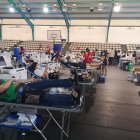 Donantes de plasma, la mañana de este jueves en el pabellón Rafael Florido.