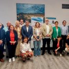 Foto de familia de los candidatos y los miembros de la Mesa del Ferrocarril