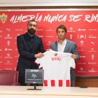 Hay que darlo todo por la camiseta del Almería.