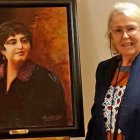 Ana Westley (en la foto), con su pintura de Carmen de Burgos, y Asunción Valdés, con su escritura, están contribuyendo a resucitar su legado.