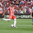 Lázaro tiene 21 años y un futuro fantástico.