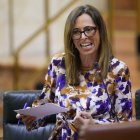 La consejera de Fomento, Articulación del Territorio y Vivienda, Rocío Díaz, en el Pleno del Parlamento andaluz.