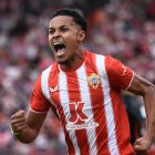 Lázaro Vinicius en su día más especial marcándole tres goles al Mallorca.