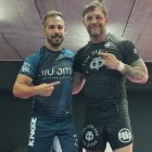 Christian Collado y Tom Hardy, la pasada semana en el centro deportivo Dayron Club de Huércal de Almería.