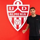 El Almería ficha a Édgar González, un jugador de garantías.
