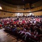 Imagen de un acto con cientos de alumnos en la Escuela de Música de Roquetas.