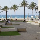A la prensa y junto al mar, una buena manera de hacer frente al calor