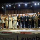 Autoridades y premiados tras la celebración de la gala.