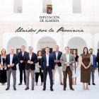 Primera foto de familia del nuevo equipo de Gobierno de la Diputación.
