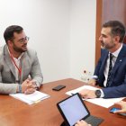 Reunión entre el alcalde y el consejero.