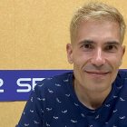 Juanma Romero, la noche del jueves en los estudios de la Cadena SER en Almería.