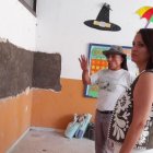 La alcaldesa de Albox revisa los trabajos de adecuación de los centros educativos.