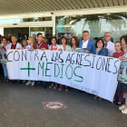 Imagen de archivo de una concentración en Torrecárdenas para pedir más medios contra las agresiones.