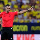 García Verdura no midió igual a los dos equipos.