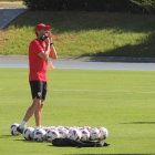 Vicente Moreno dando instrucciones en el Anexo.