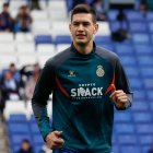 César Montes cumple su deseo y jugará en el Mediterráneo.