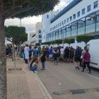 Los comerciantes ambulantes no montan sus puestos ante el cambio de ubicación.