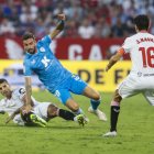 Un Sevilla que pasó por encima del Almería, totalmente apagado.