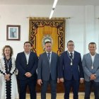 Salvador Hernández (Cs), segundo por la derecha junto a Felipe Cayuela (PP).