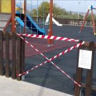 Imagen del Ayuntamiento de Almería de uno de los parques infantiles cerrados.