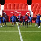 La plantilla, que ahora suma la baja de Milovanovic, sigue luchando para ganar el primer partido.