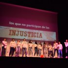 Los alumnos y alumnas en una de las actividades.