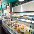 Mostrador de comidas para llevar del Restaurante Natividad.