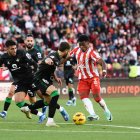 Ramazani en el choque del pasado sábado contra el Real Betis jugando de delantero centro.