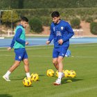 Marc Pubill y Lucas Robertone en el entrenamiento de este miércoles en el Anexo.