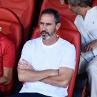 El entrenador valenciano el día de su debut con el Almería frente al Rayo Vallecano.