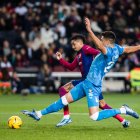 Montes está lento y llega tarde a los balones.