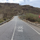 El siniestro se produjo en el entorno del puente estrecho que hay a la salida de Tabernas.
