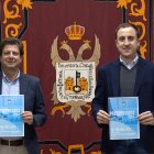 El concejal de Hacienda, Alfonso Pérez y el alcalde, Alfonso García.