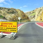 Acceso a la zona de El Cañarete cuando se produjeron los desprendimientos en la zona.