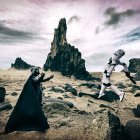 Darth Vader y un soldado imperial en la playa del Barronal. Foto: Fernando Jiménez.