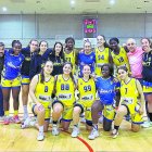 El equipo mojonero en el pabellón del Toyo tras la victoria