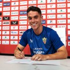 Arribas estaba así de feliz el día que firmó por el Almería.