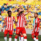 Baptistao celebrando el gol que después le daría la primera victoria de la temporada al equipo.