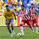 Embarba sigue sumando titularidades en el Almería.