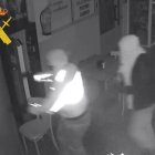 Imagen de uno de los robos difundida por la Guardia Civil.