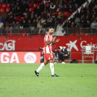 Jonathan Viera mejor que se vaya el último del campo.