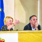 Eloísa Cabrera, concejal de Urbanismo, junto a Juan José Segura, concejal de Agricultura, Agua y Zonas Verdes