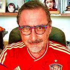 Carlos Herrera con la camiseta de la Selección Española.
