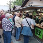 Firma del nuevo libro 'Acontece que no es poco' de Nieves Concostrina en la Feria del Libro de Almería.