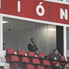 Mohamed El Assy, en el centro de la imagen, en el antepalco del Estadio de los Juegos Mediterráneos. 