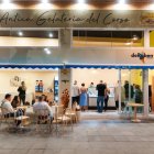 Fachada de la nueva heladería italiana en Almería.