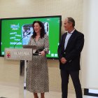 María del Mar Vázquez, alcaldesa de Almería, y Antonio Casimiro, concejal de Ciudad Activa